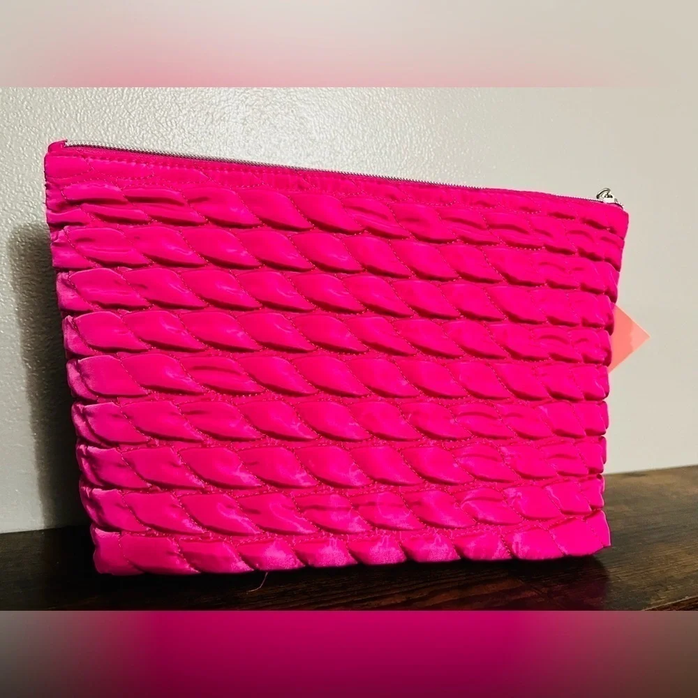 Juicy Couture Hot Pink Quilted Cosmetic Clutch Makeup Bag NWT